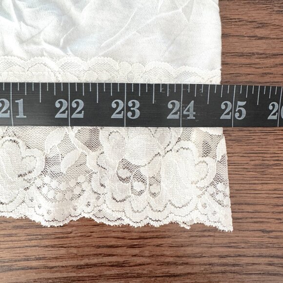 Maurices Plus Size 2X WHITE Stretchy Crinkle Lace Cami - Picture 4 of 11